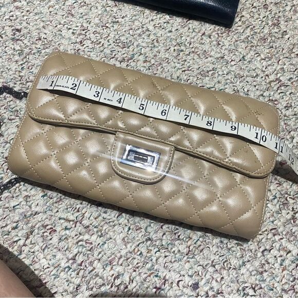 Sergio Feretti Beige Leather Quilted Crossbody Bag Womens - Picture 2 of 7